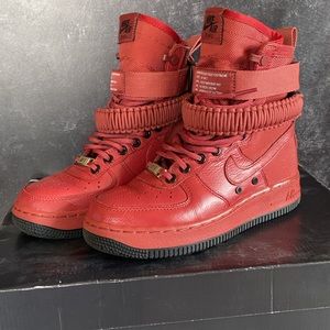 Nike Air Force SF-AF 1 Lace up boots, In box, Cedar and Black, Women’s size 5.5